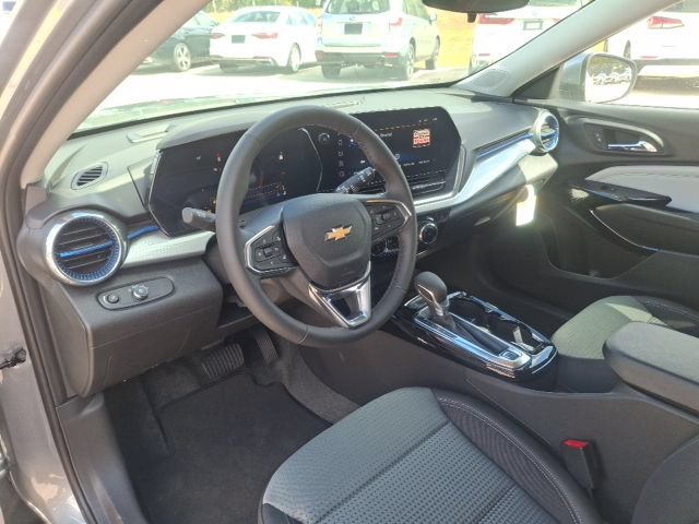 2026 Chevrolet Trax LT - Photo 13