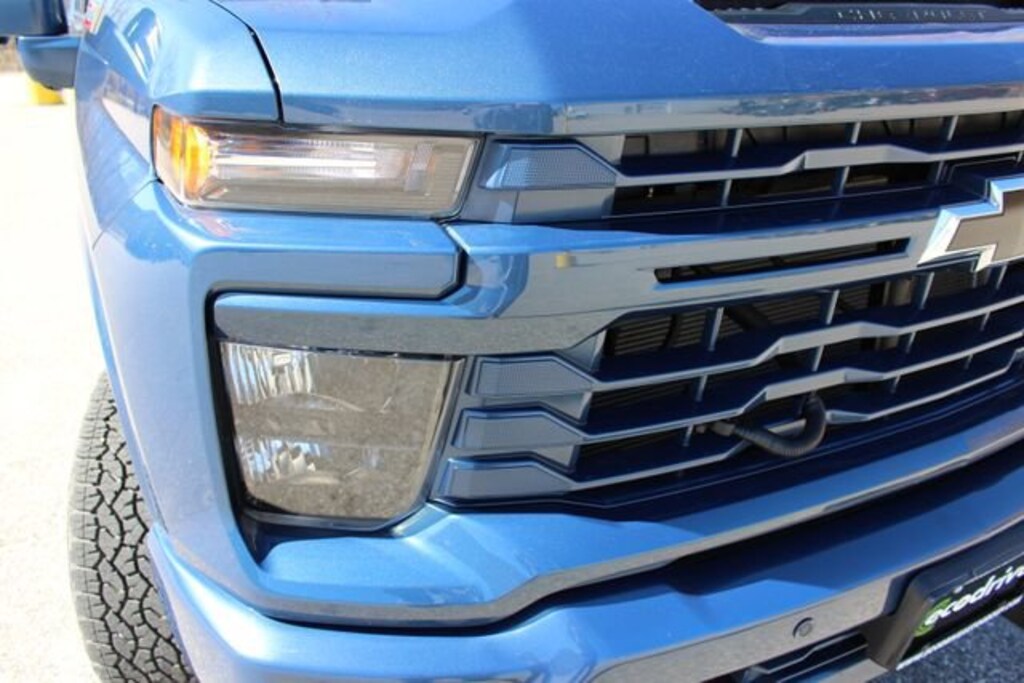Used 2025 Chevrolet Silverado 2500 HD Custom Truck