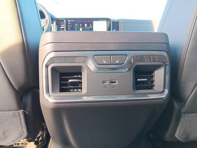 2026 GMC Sierra 1500 SLT - Photo 18