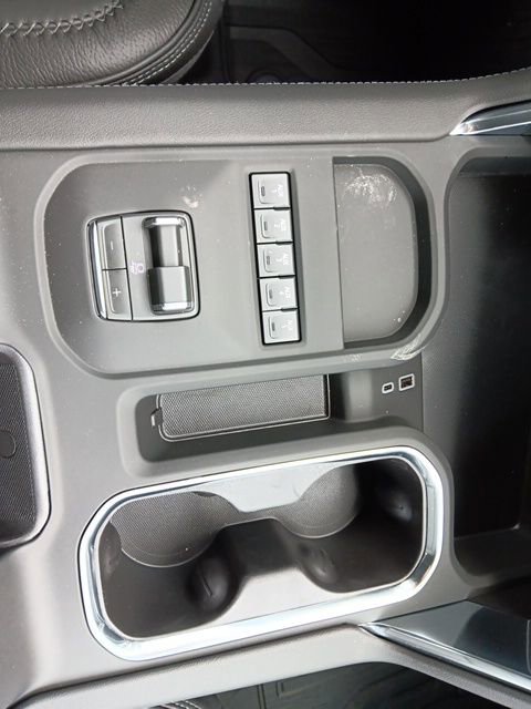 2026 GMC Sierra 3500HD Denali - Photo 17
