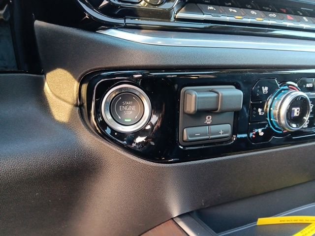 2026 GMC Sierra 1500 SLT - Photo 15