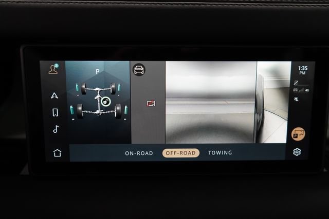 2024 Land Rover Defender S - Photo 23