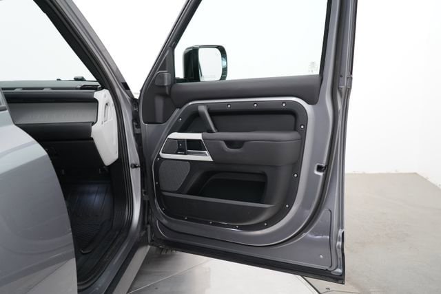 2024 Land Rover Defender S - Photo 58