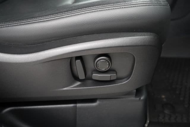 2024 Land Rover Defender S - Photo 55