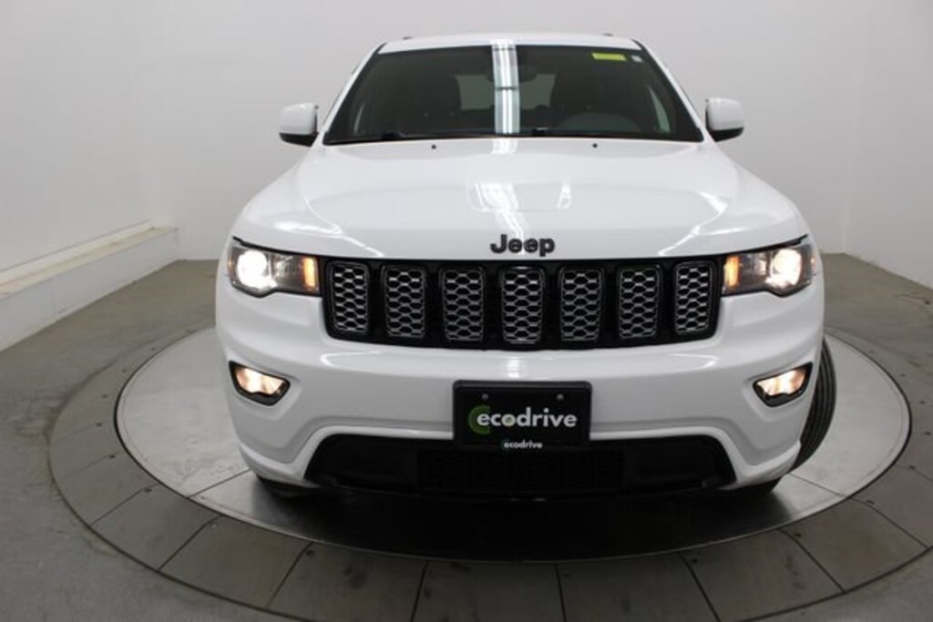 Used 2020 Jeep Grand Cherokee Altitude