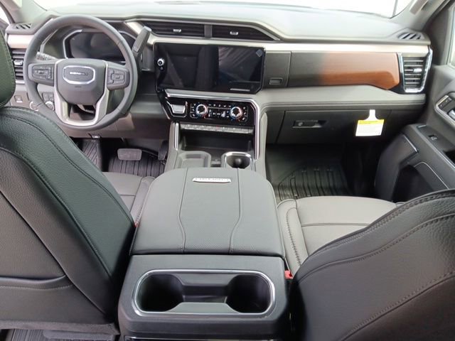 2026 GMC Sierra 3500HD Denali - Photo 8