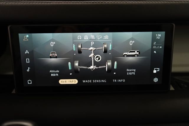 2024 Land Rover Defender S - Photo 24