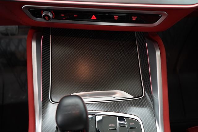 2025 BMW XM Base - Photo 28