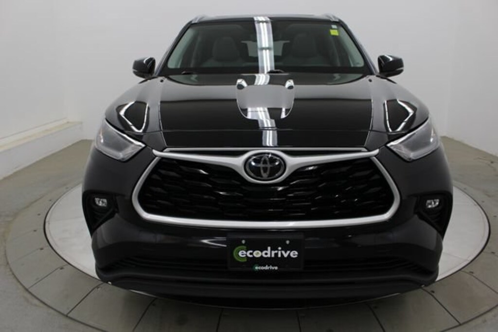 Used 2021 Toyota Highlander XLE