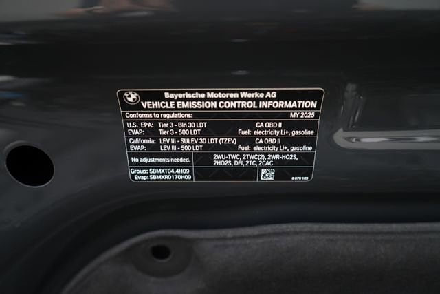 2025 BMW XM Base - Photo 72