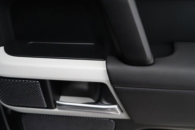 2024 Land Rover Defender S - Photo 51