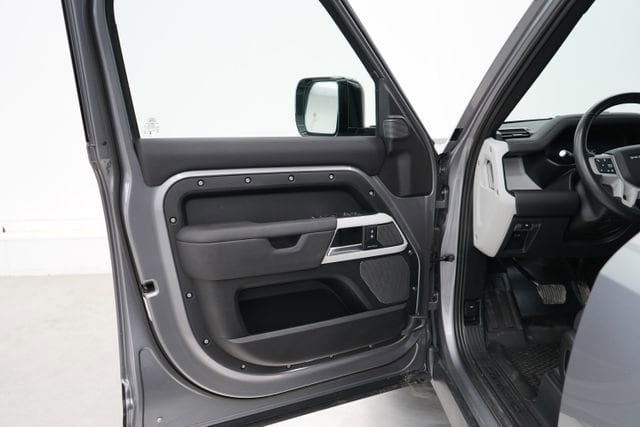 2024 Land Rover Defender S - Photo 35