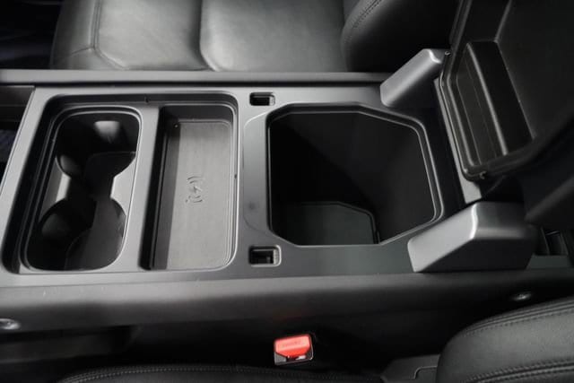 2024 Land Rover Defender S - Photo 29