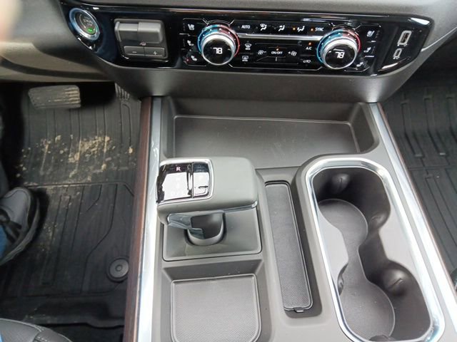 2026 GMC Sierra 1500 SLT - Photo 16