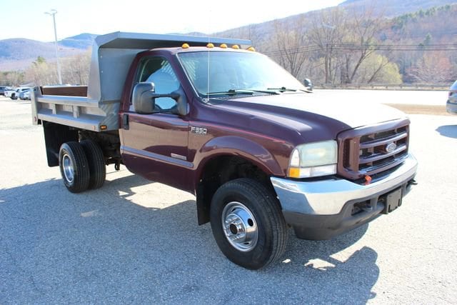2004 Ford F-350 XL 4x4 Regular Cab 165-IN DRW's photo