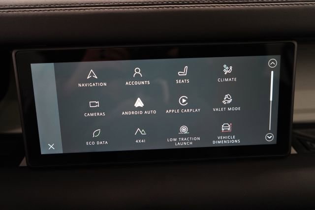 2024 Land Rover Defender S - Photo 17