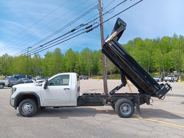 2026 GMC Sierra 3500 Chassis Cab Pro - Photo 22