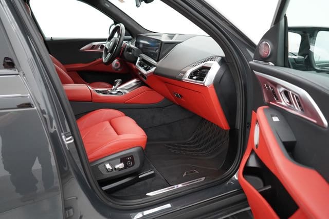 2025 BMW XM Base - Photo 62