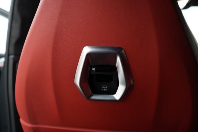 2025 BMW XM Base - Photo 32