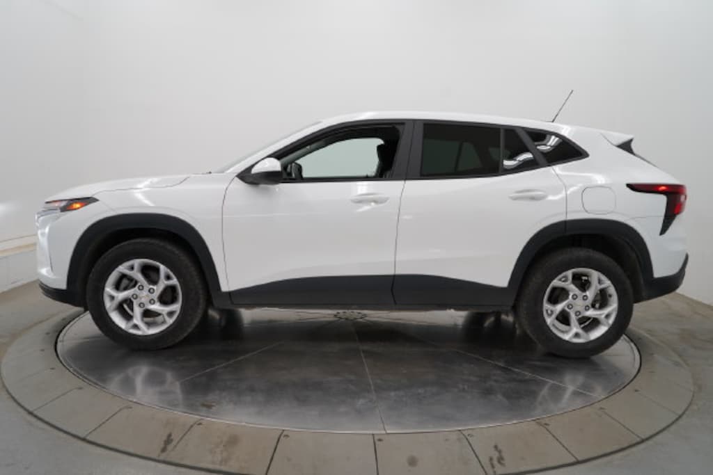 Used 2024 Chevrolet Trax LS SUV