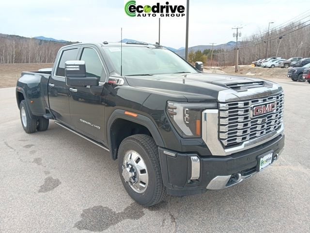2026 GMC Sierra 4WD Crew Cab Long Box DRW Denali's photo