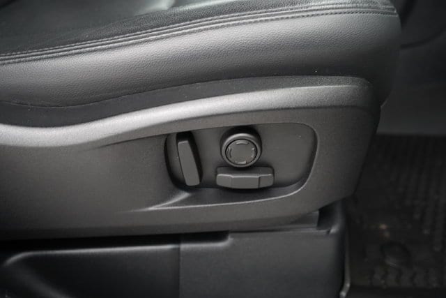 2024 Land Rover Defender S - Photo 55