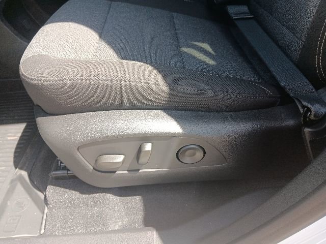 2026 GMC Acadia Elevation - Photo 21