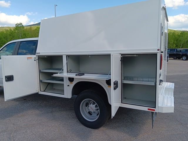 2025 GMC Sierra 3500HD Pro - Photo 18