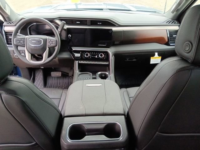 2026 GMC Sierra 3500HD Denali - Photo 8