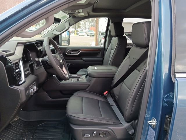 2026 GMC Sierra 3500HD Denali - Photo 6