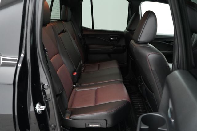 2025 Honda Ridgeline Black Edition - Photo 49