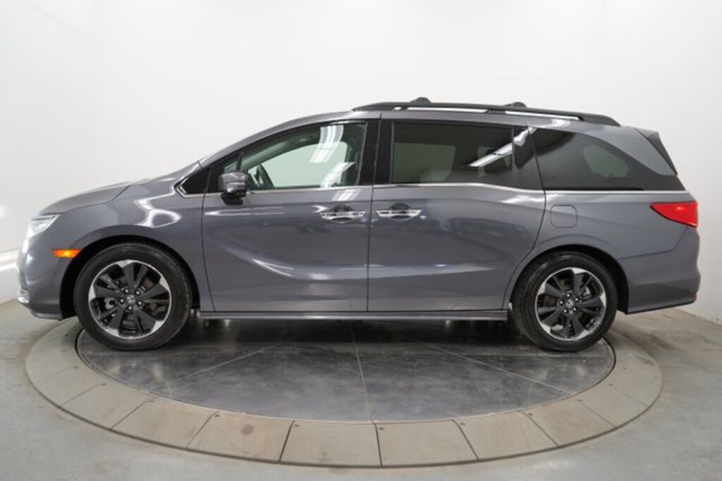 Used 2024 Honda Odyssey Elite Van