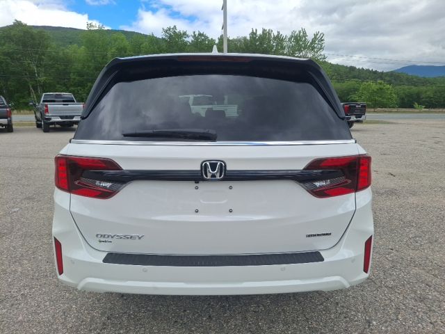 2026 Honda Odyssey Touring - Photo 6