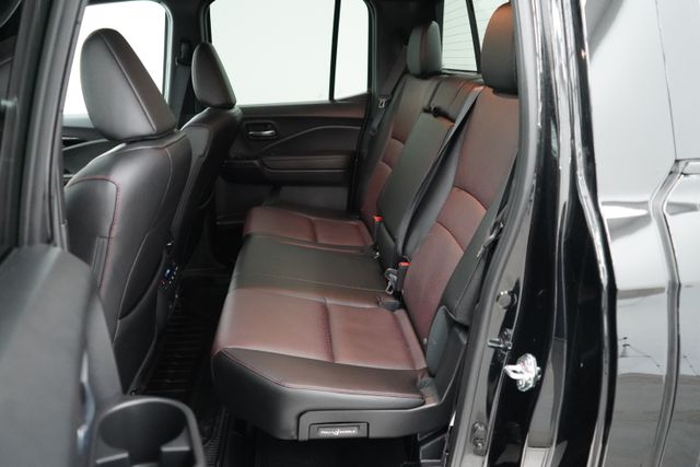 2025 Honda Ridgeline Black Edition - Photo 42