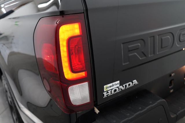 2025 Honda Ridgeline Black Edition - Photo 62