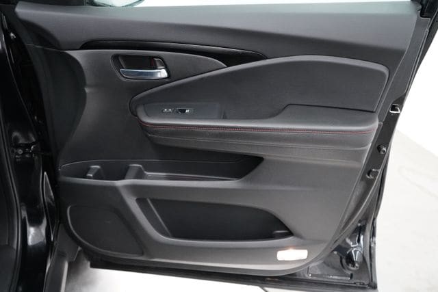 2025 Honda Ridgeline Black Edition - Photo 50
