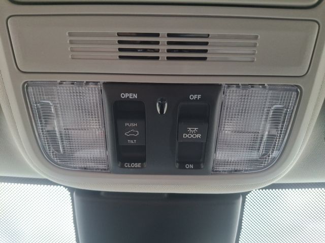 2026 Honda Odyssey Touring - Photo 28