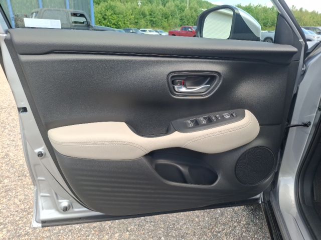 2027 Honda HR-V EX-L - Photo 9