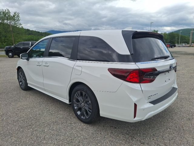 2026 Honda Odyssey Touring - Photo 5
