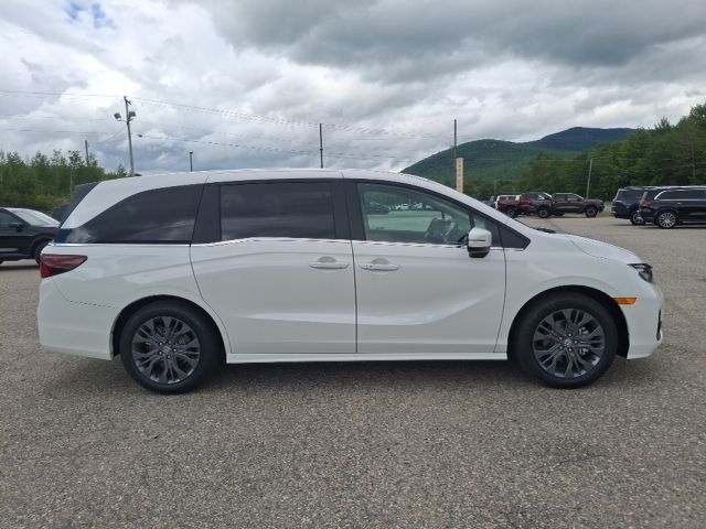 2026 Honda Odyssey Touring - Photo 8