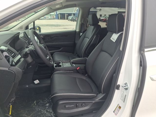 2026 Honda Odyssey Touring - Photo 12