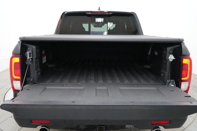 2025 Honda Ridgeline Black Edition - Photo 46