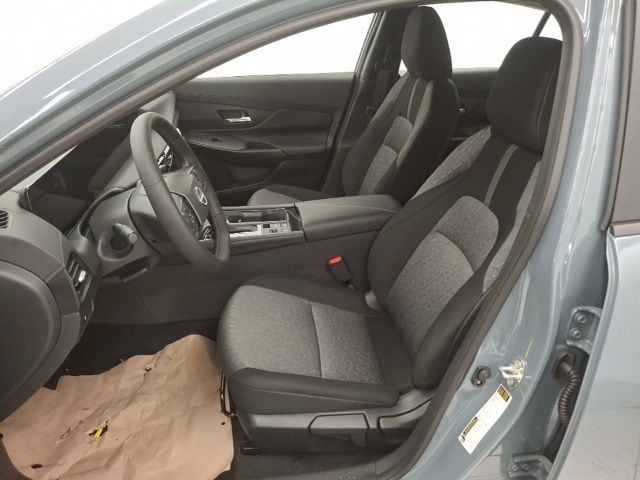 2026 Nissan Sentra SV - Photo 10
