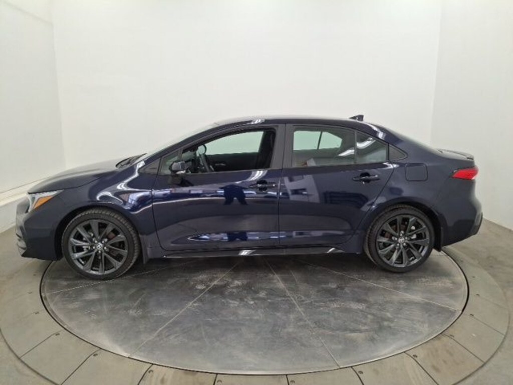 Used 2025 Toyota Corolla SE Sedan