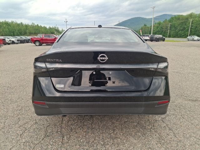 2026 Nissan Sentra SV - Photo 6