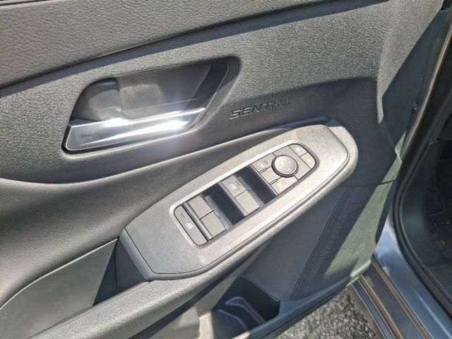 2026 Nissan Sentra SV - Photo 10