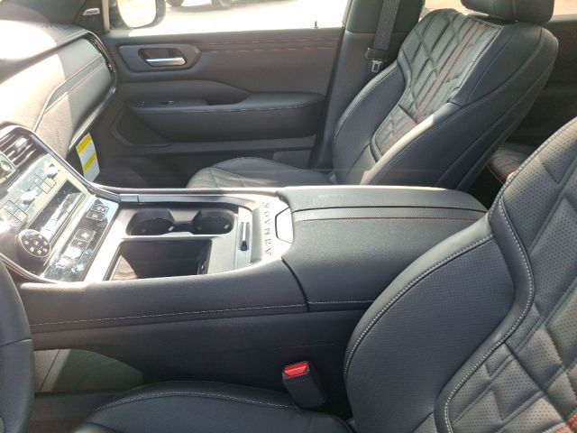2026 Nissan Armada PRO-4X - Photo 29