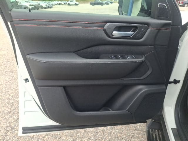 2026 Nissan Armada PRO-4X - Photo 9