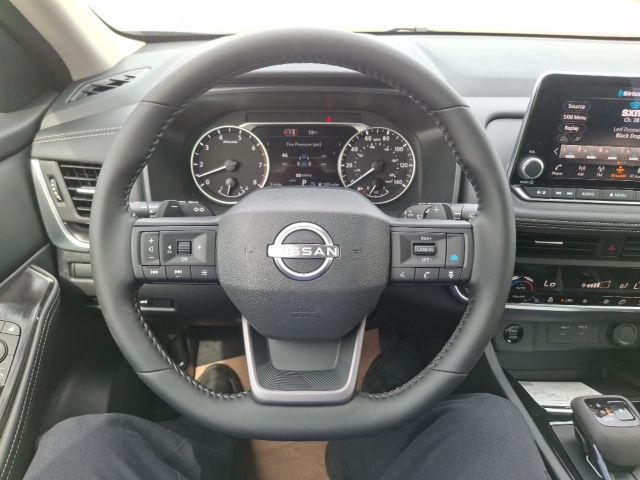 2026 Nissan Rogue SV - Photo 13