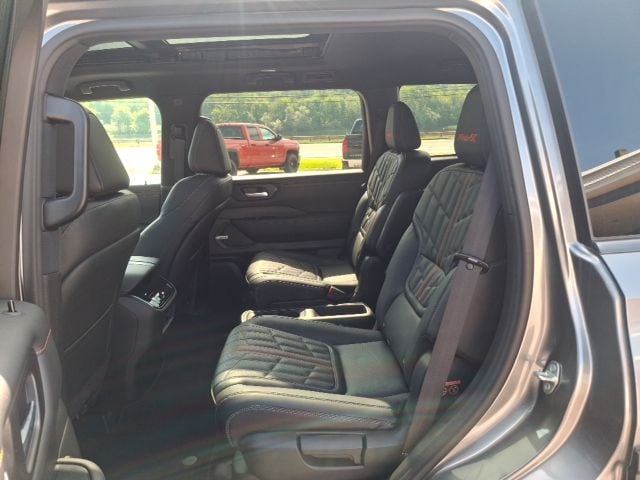2026 Nissan Armada PRO-4X - Photo 31